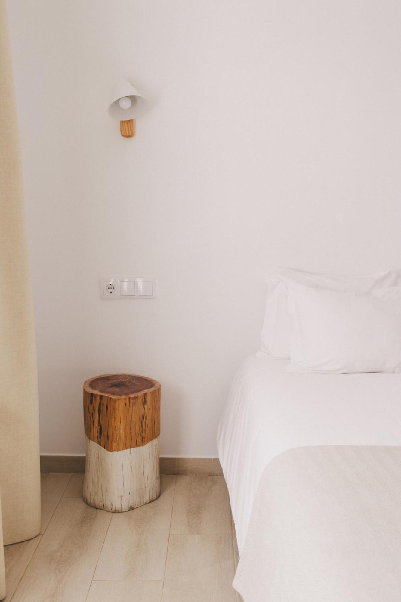 Pure Flor de Esteva - Bed&Breakfast Vila do Bispo Habitación foto